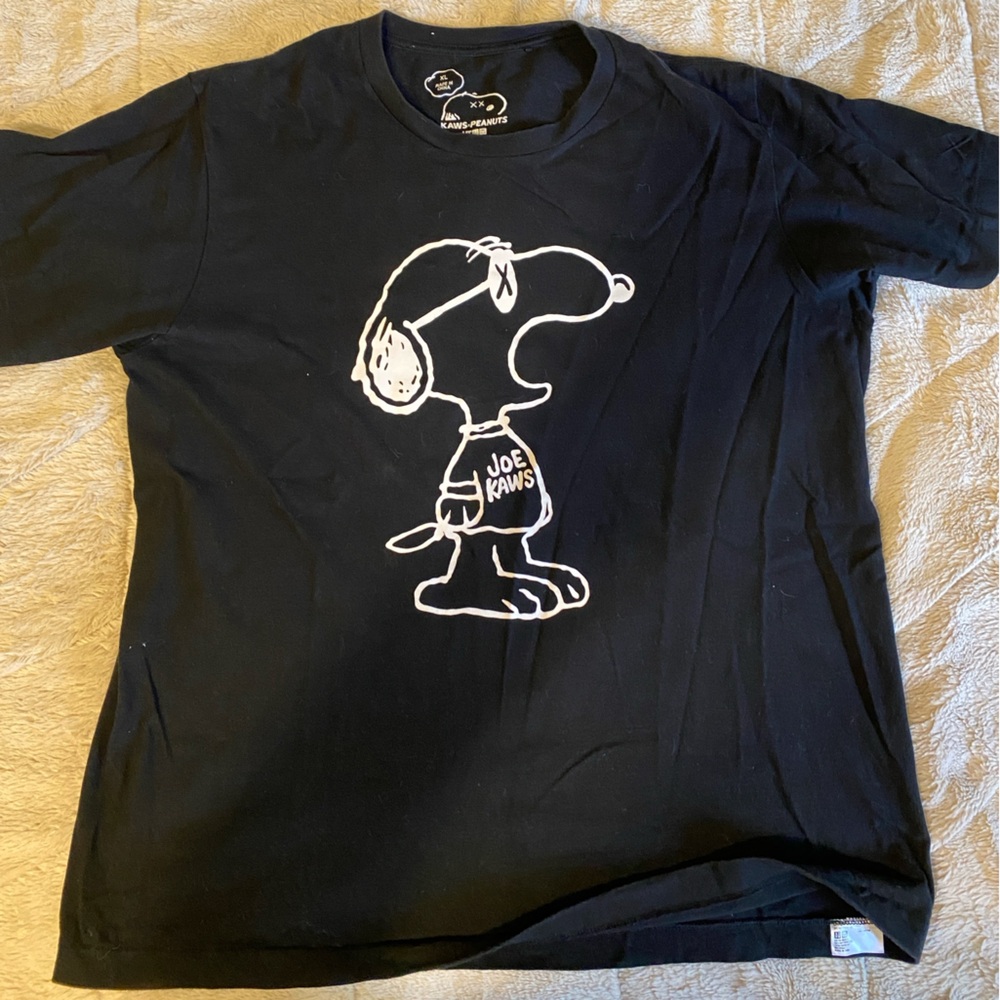 Uniqlo Joe KAWS Snoopy Graphic Tee